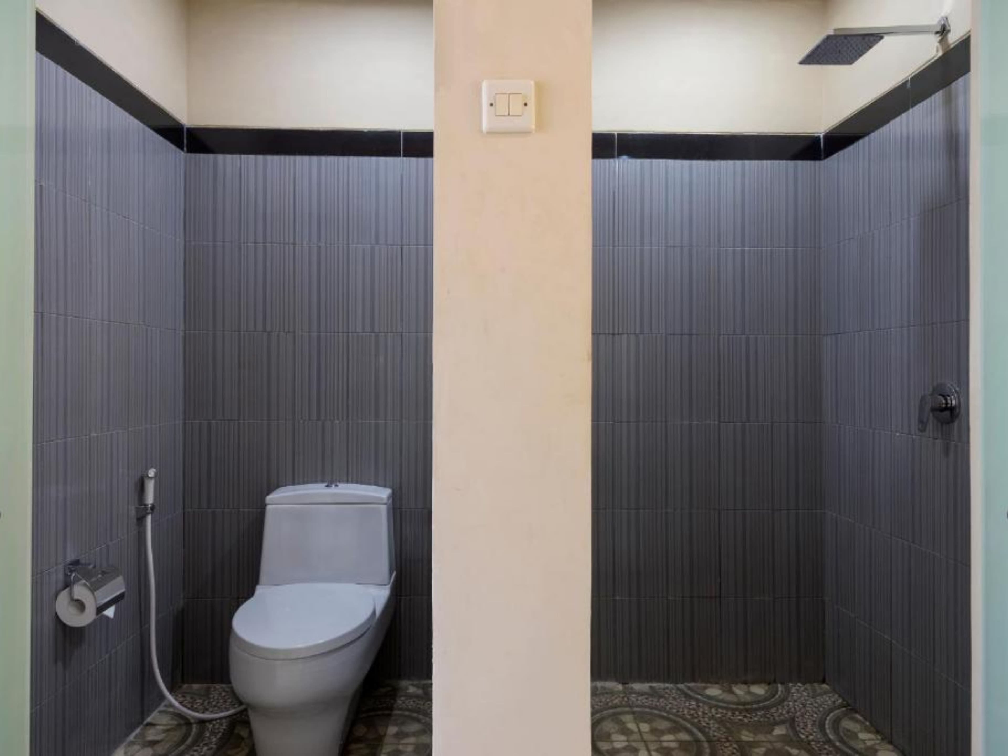Suite Ocean View with Twin Beds — toilet